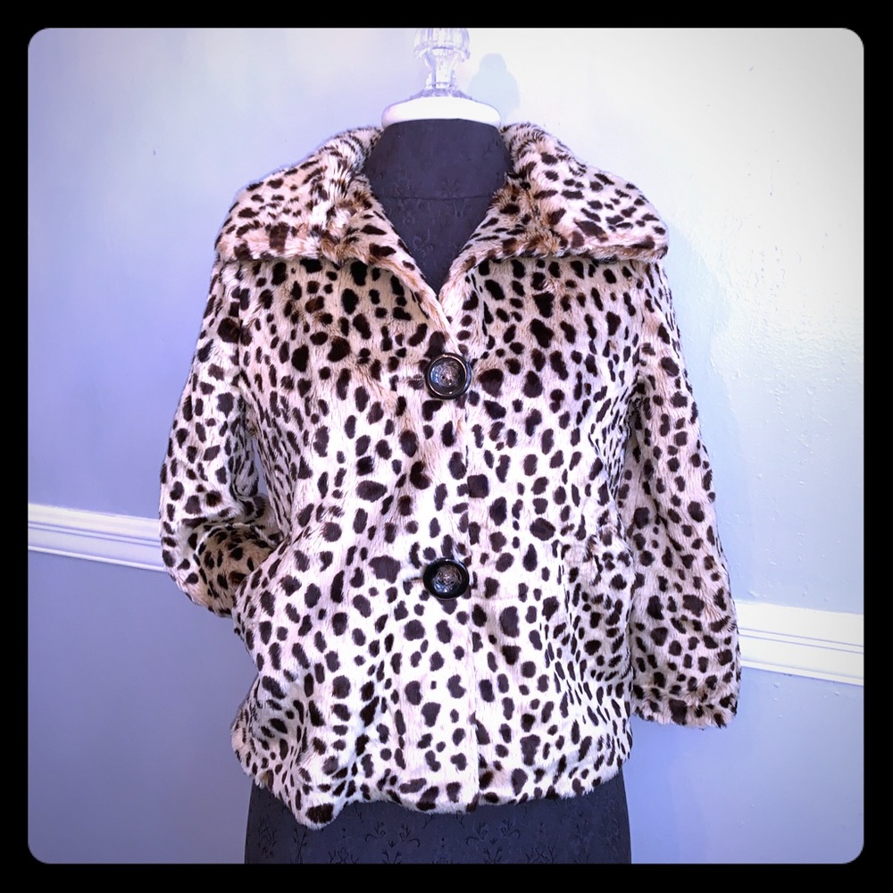 American Rag Cie leopard faux fur jacket
